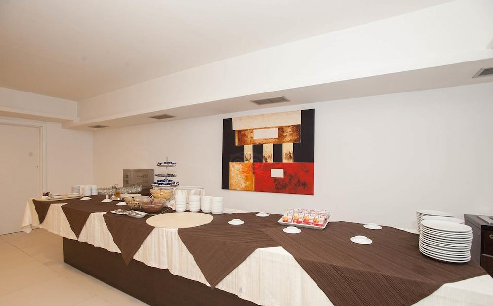 All Ways Garden Hotel & Leisure Рим Екстер'єр фото